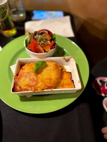 Opinii despre Adriana's Restaurant în Hamilton - Hospitality and gastronomy