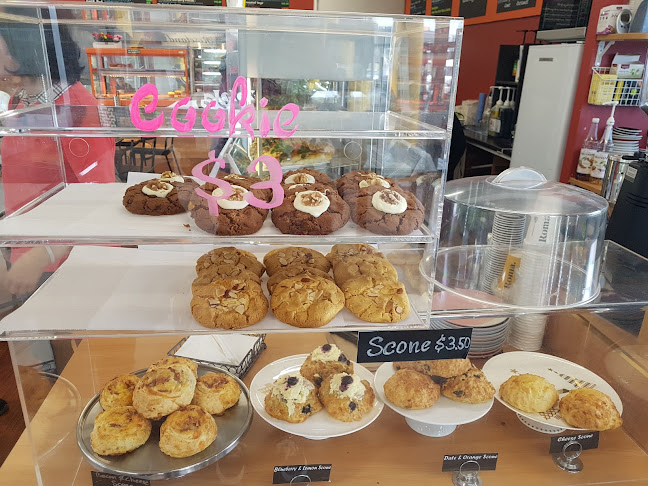 Comentarii opinii despre Roselands Cafe & Bakery