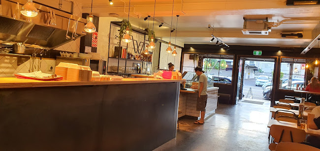 Comments and reviews of Winner Winner Takapuna