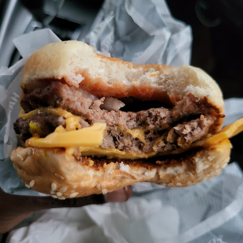 Comentarii opinii despre Carl's Jr. Takanini