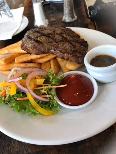 Devine Cafe and Restaurant