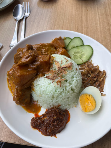 Kampung Style Malaysian Cafe - Hospitality and gastronomy