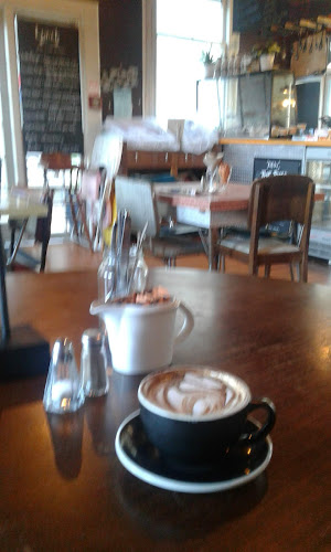 Comentarii opinii despre Two Fish Cafe