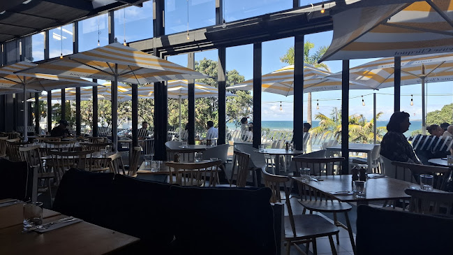 Comentarii opinii despre Regatta Bar And Eatery