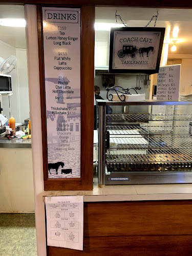 Coach Cafe Raetihi - Hospitality and gastronomy