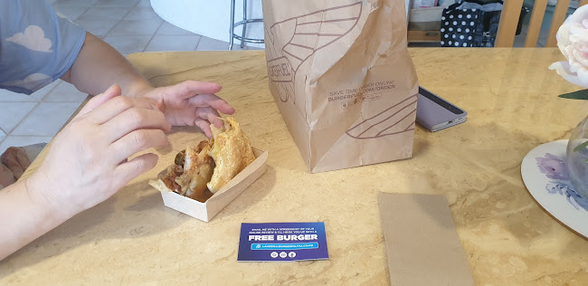 Unit 3/544 East Coast Road, Windsor Park, Auckland 0630, New Zealand