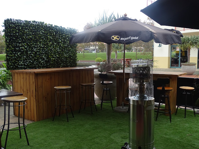 Fresco Family Restaurant and Bar - Hospitality and gastronomy