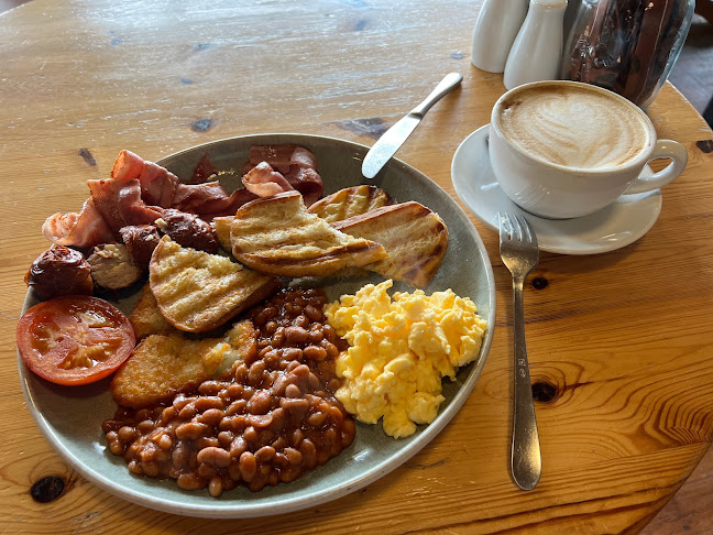 3 Main Road, Owaka 9535, New Zealand