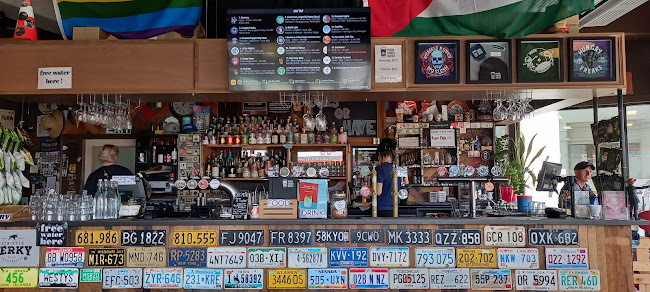 Comments and reviews of Moon Under Water