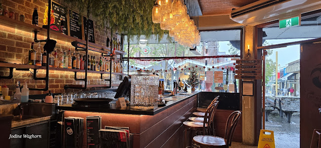 Fat Badgers Pizza Bar Queenstown - Queenstown