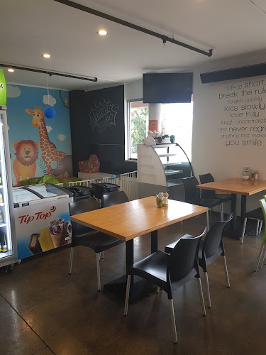 Comentarii opinii despre 160 Hobsonville Point Cafe