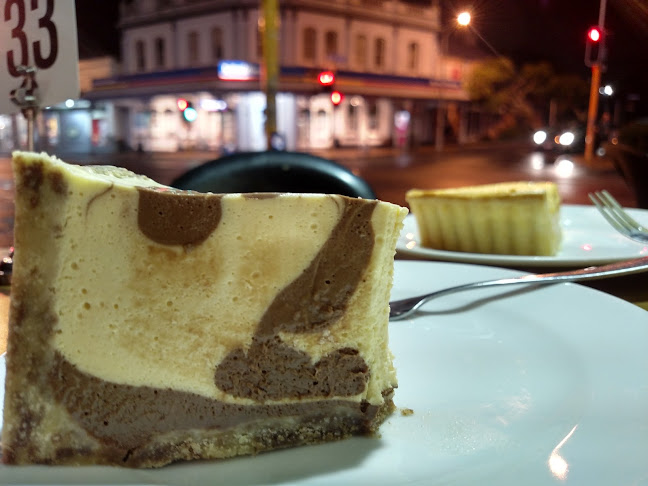 Comments and reviews of Frasers