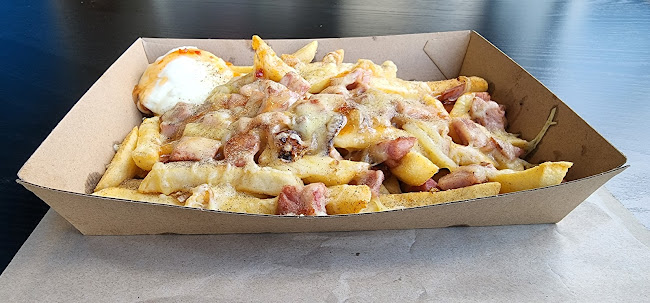 Fancy Tucker Lunch Bar - Hospitality and gastronomy