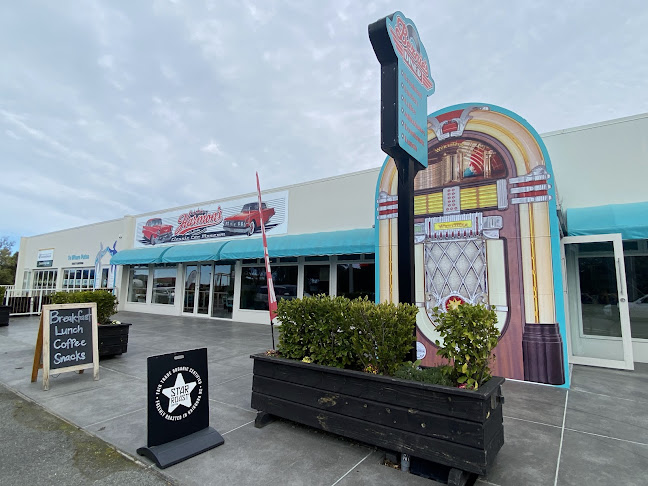 Comentarii opinii despre VEight Cafe, Restaurant & Bar