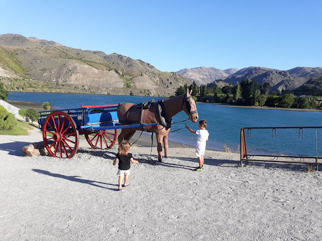 Pinot Junction -Lakeside Cafe - Cromwell