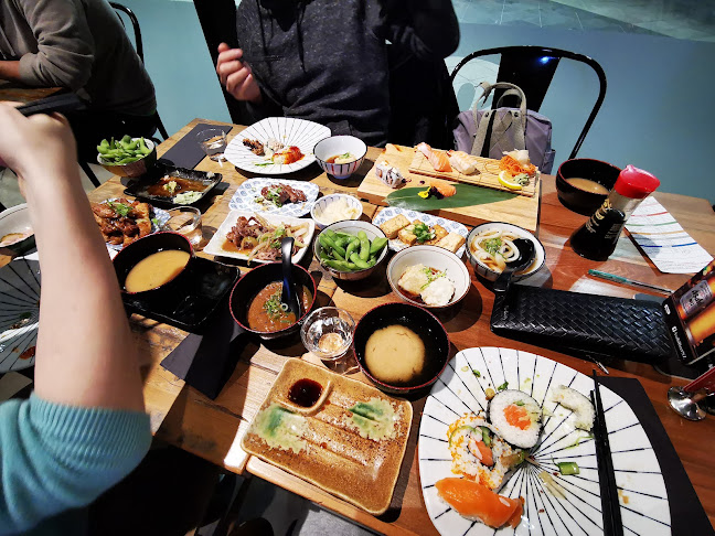 Comentarii opinii despre Hikari Sushi Bar - Awly Building