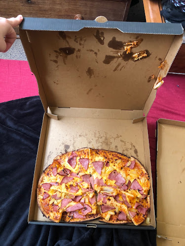 Frankton Pizzeria (Queenstown) dine in/ takeaway/ delivery. - Queenstown