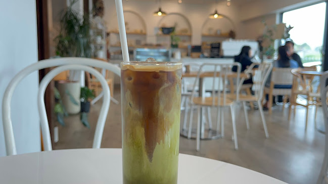 Ngon Ngon Banh Mi Cafe - Hospitality and gastronomy