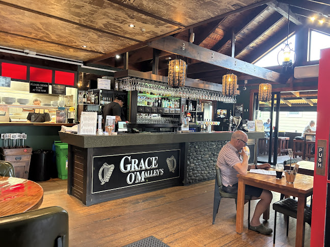 Grace O'Malley's Irish Inn Whitianga - Hospitality and gastronomy