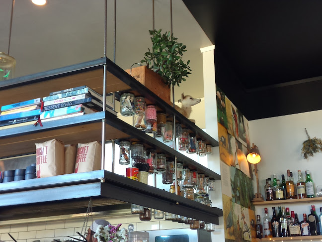 Chim Choo Ree - Hamilton