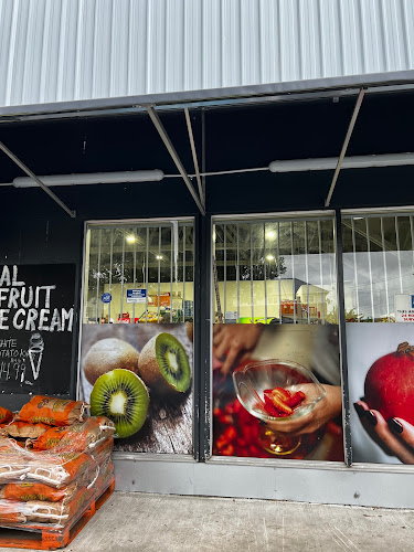 Farmers Fresh Fruit N Vege Supermarket