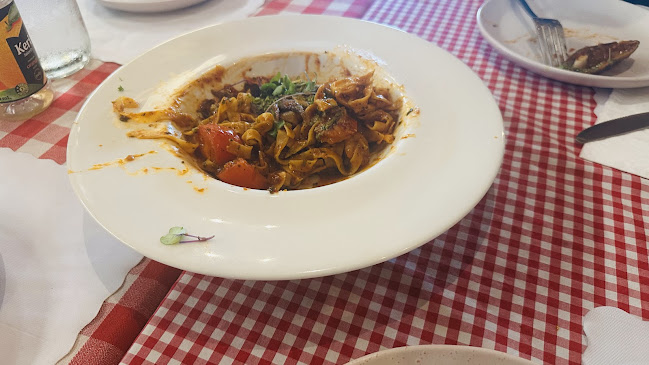 Giovanni's Italian Restaurant & Pizzeria