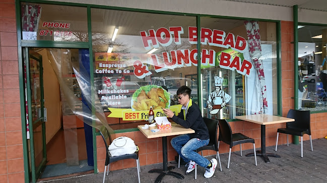 HOT BREAD & LUNCH BAR