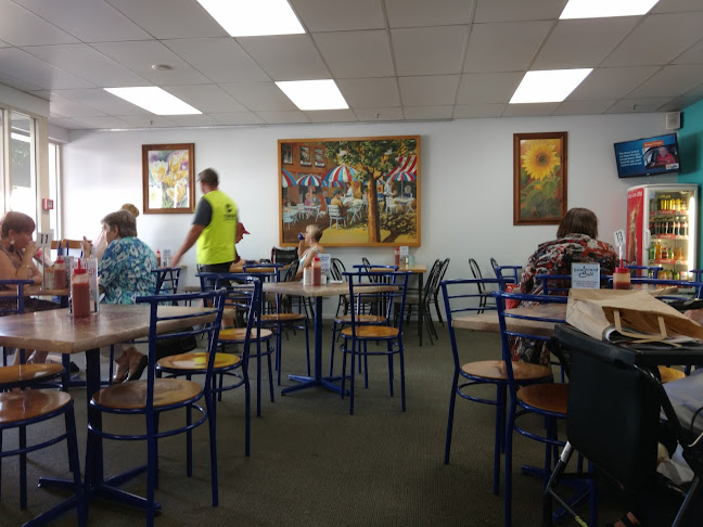 Boulevard Cafe in the Village - Richmond