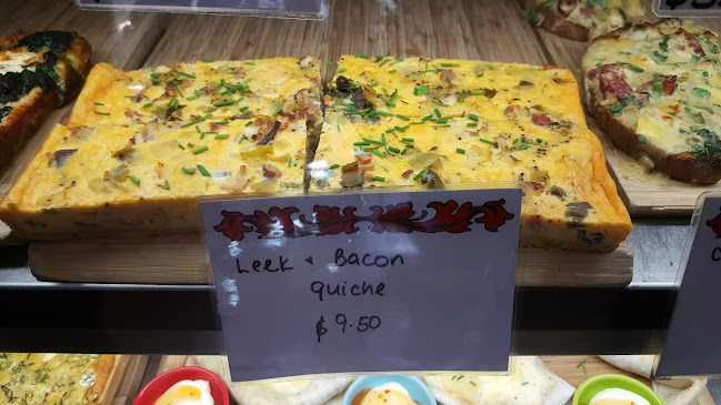 Reviews of Petit Paris in New Plymouth - Hospitality and gastronomy