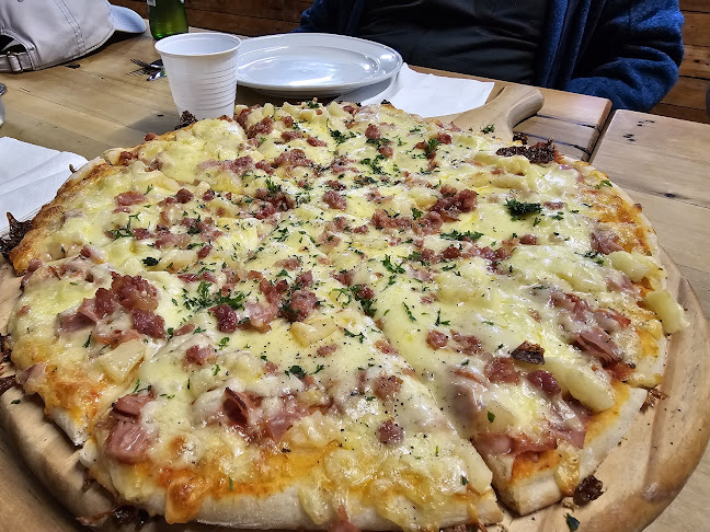 Fat Pipi Pizza - Hokitika