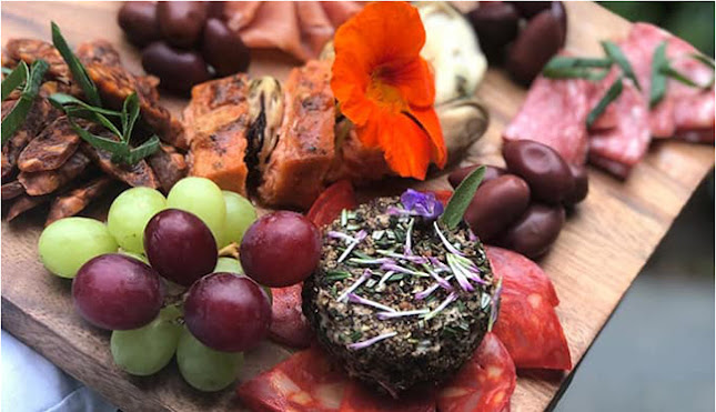 Comentarii opinii despre Rhubarb Kitchen & Catering