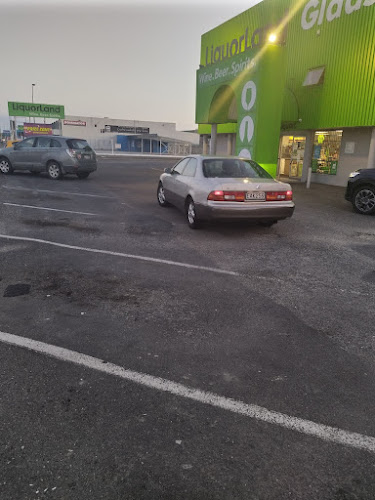 Liquorland Gladstone Road - Hospitality and gastronomy