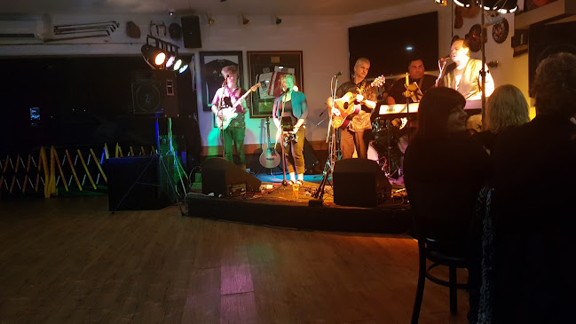 Opinii despre The Barracks Sports Bar Wanganui în Whanganui - Hospitality and gastronomy