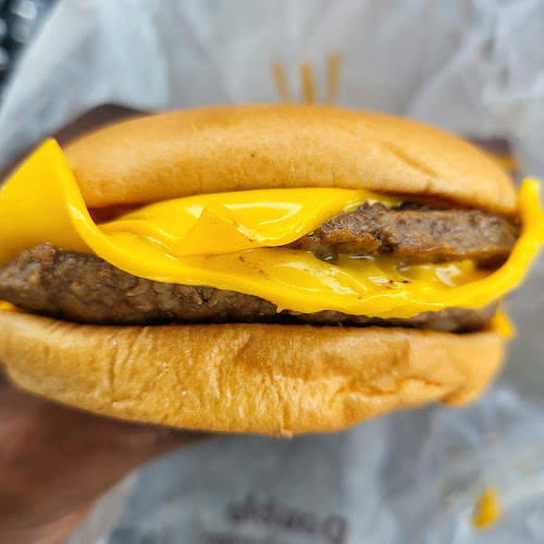 Comentarii opinii despre McDonald's Mangere