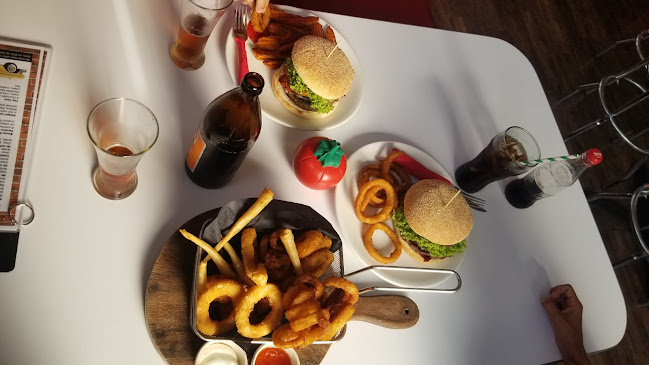 Route 6 Cafe and Bar - Lumsden