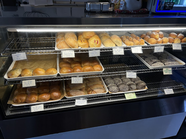 Dozena Bakery - Auckland