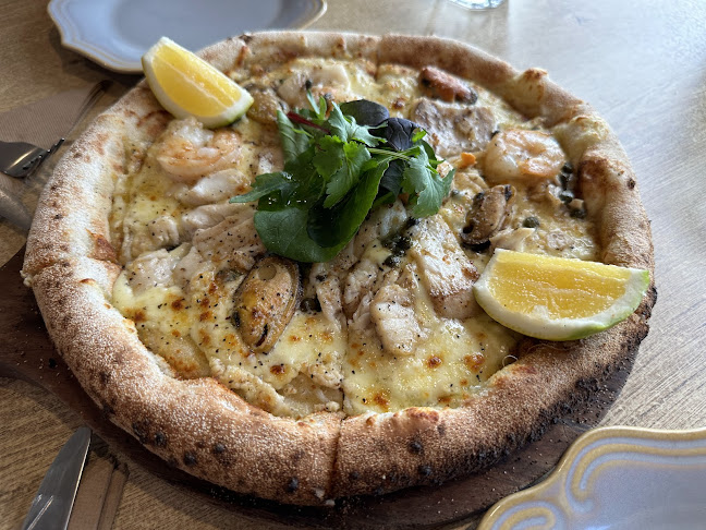 Manaia Kitchen & Bar - Hospitality and gastronomy