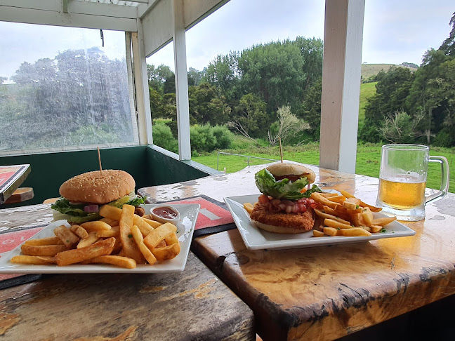 Reviews of Maungaturoto Hotel in Maungaturoto - Hospitality and gastronomy