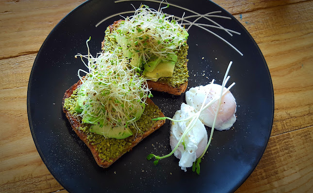 Comments and reviews of Manna Coffee Bread & Store