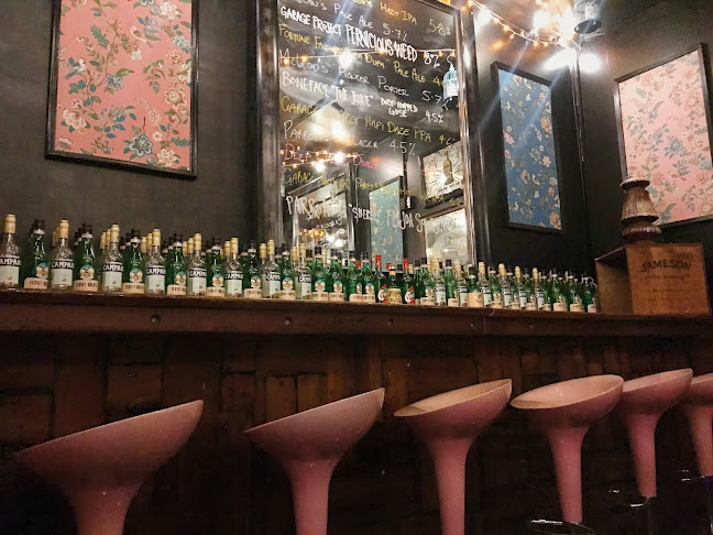 Birdcage - Hospitality and gastronomy