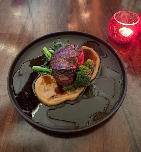 La Vista Cafe & Restaurant - Hospitality and gastronomy