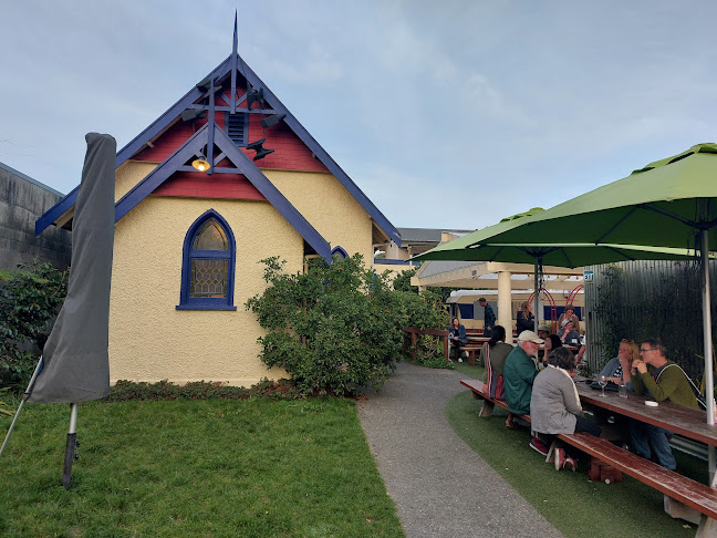 The Free House Pub - Hospitality and gastronomy