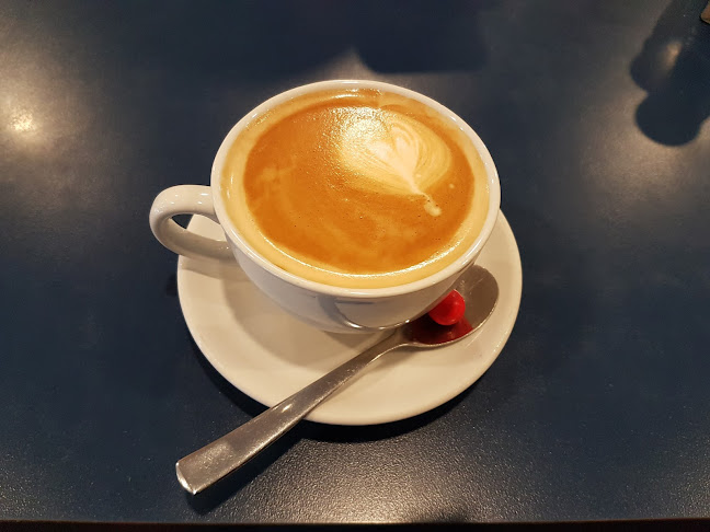 Comments and reviews of Aurora Café