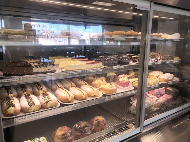 Hillcrest Bakery & Cafe