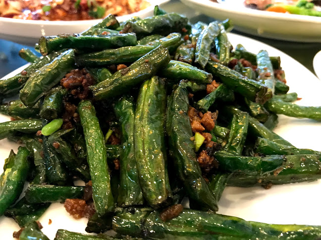 Sichuan Style Restaurant 重庆味道 - Hospitality and gastronomy