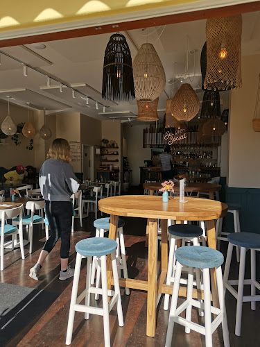 Sumner Ice Cream Parlour & Takeaways - Hospitality and gastronomy