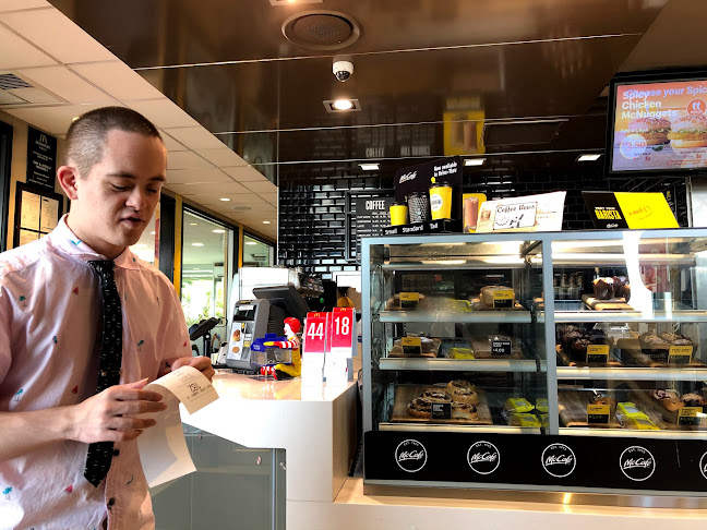 Comentarii opinii despre McDonald's Penrose