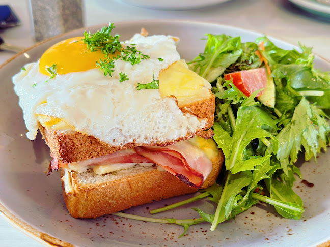 Reviews of Bungalo Cafe in Auckland - Hospitality and gastronomy