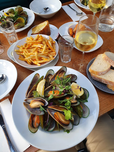 Comments and reviews of Dux Dine