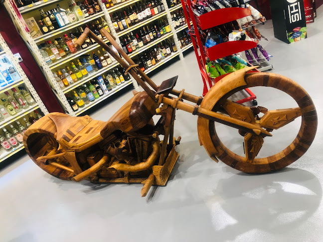 Thirsty Liquor Parakai - Hospitality and gastronomy